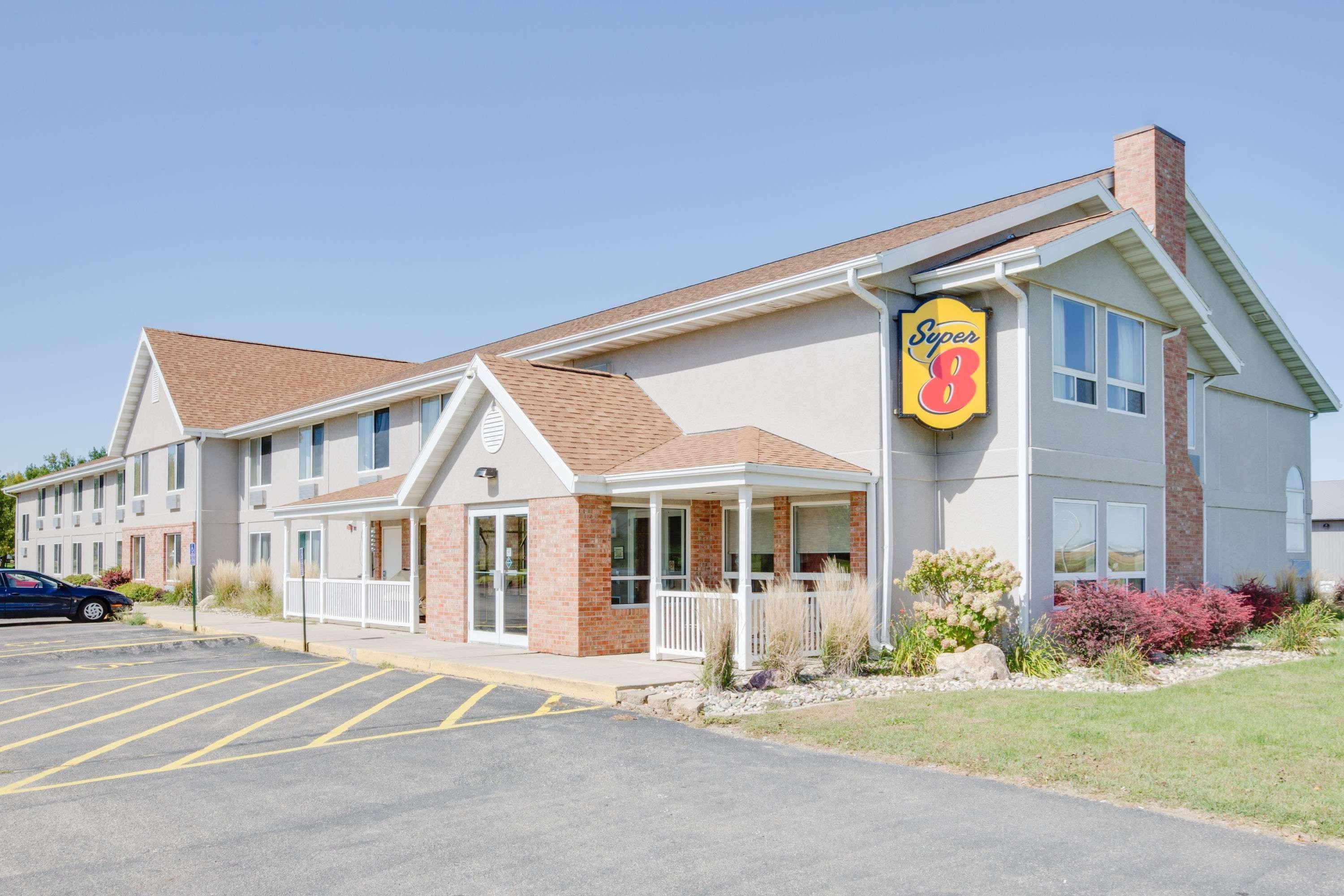 Super 8 By Wyndham Jackson Mn Hotel Exterior photo